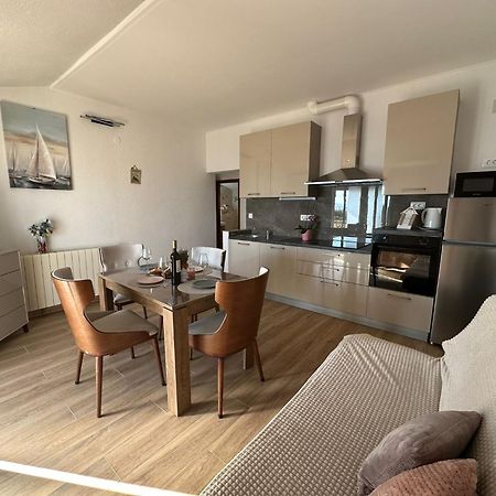 פאקוסטאן Apartmani Krpeta מראה חיצוני תמונה