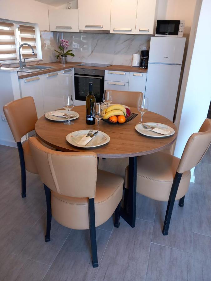 פאקוסטאן Apartmani Krpeta מראה חיצוני תמונה