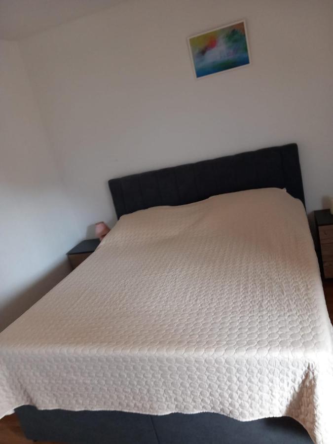 פאקוסטאן Apartmani Krpeta מראה חיצוני תמונה