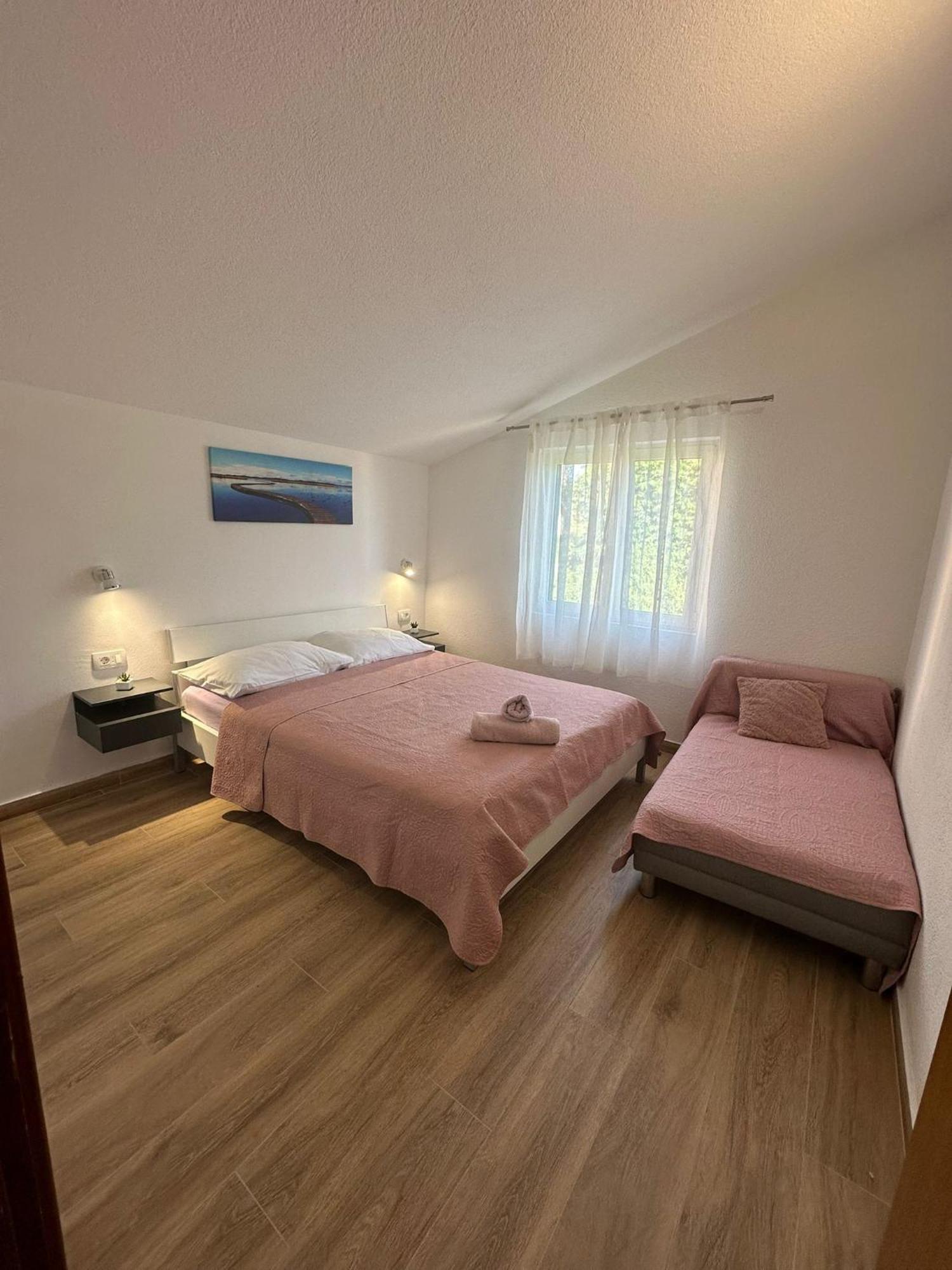 פאקוסטאן Apartmani Krpeta מראה חיצוני תמונה