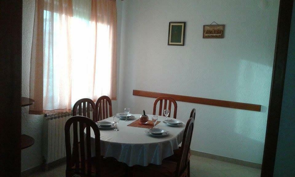 פאקוסטאן Apartmani Krpeta מראה חיצוני תמונה